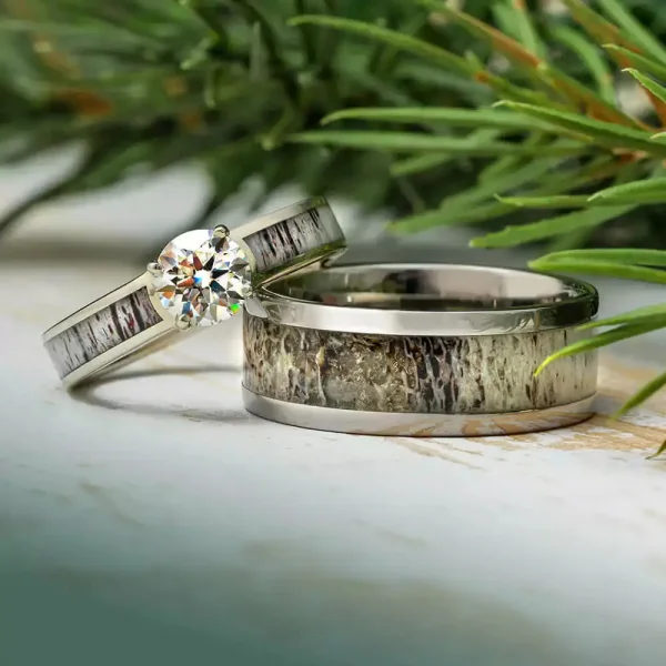 This Christmas, our rings sparkle with festive cheer!