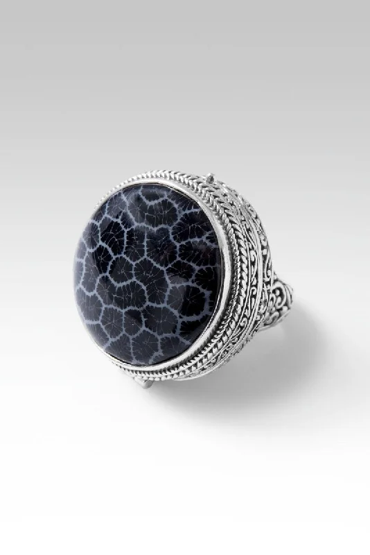 Be the Light Locket Ring™ In Black Indonesian Coral