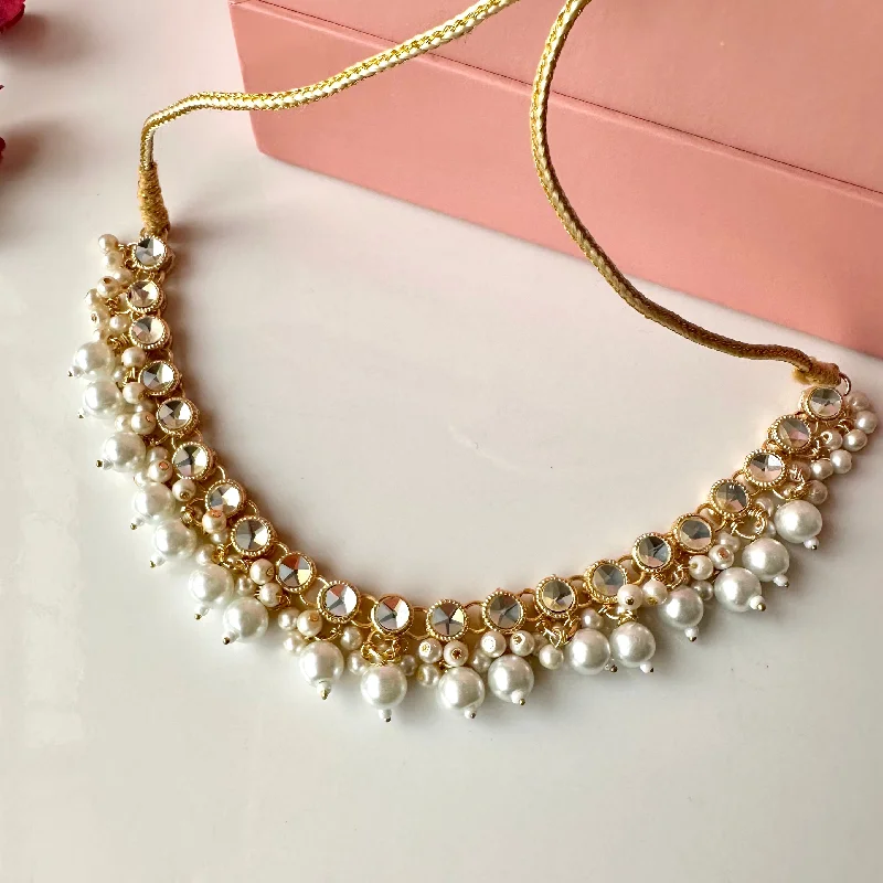 Jeena Necklace (Pearl)