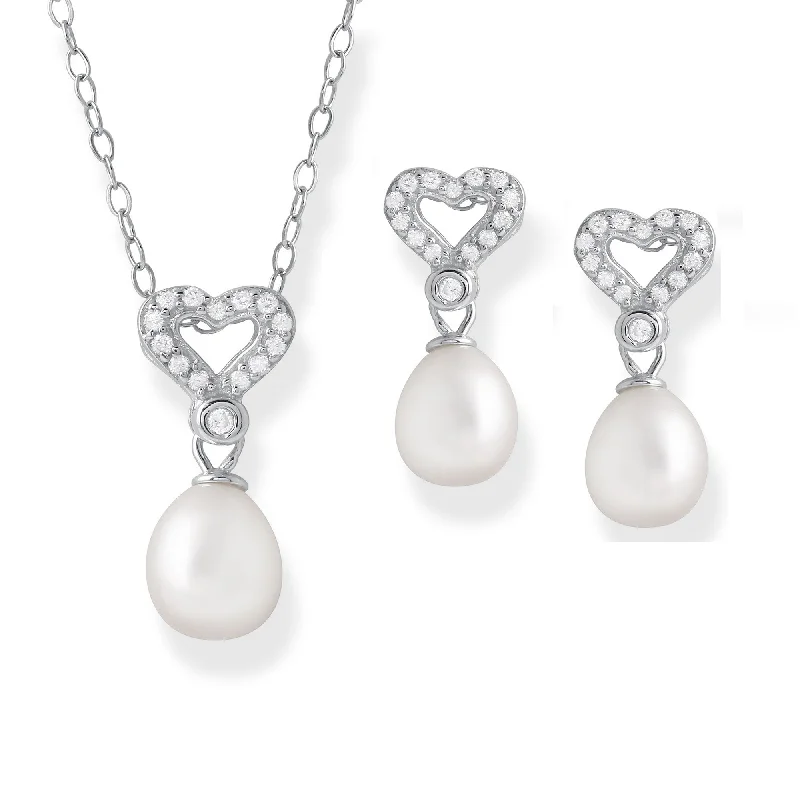 Round Pearl and Cubic Zirconia 18-inch Pendant in Sterling Silver