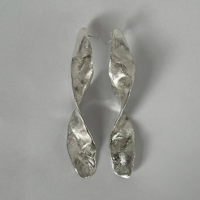 WIND WHISPER  XL EARRINGS