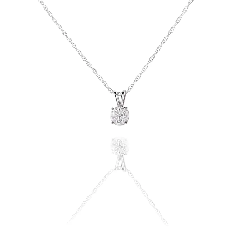 Estate 14 Karat White Gold Solitaire Diamond Pendant Necklace